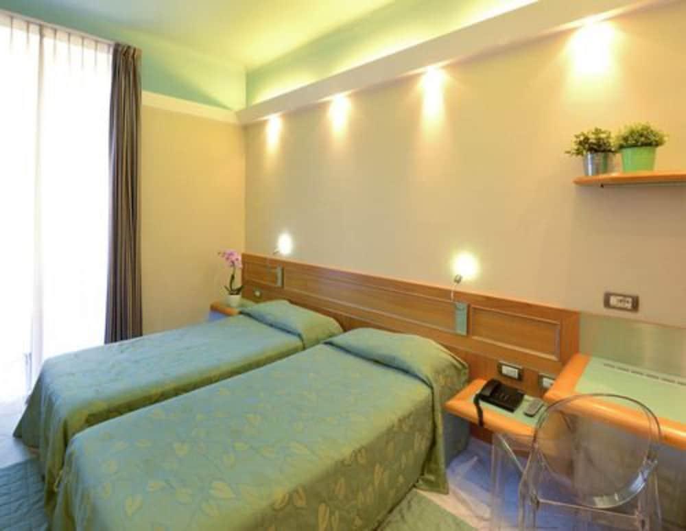Hotel Sempione Milan Exterior photo