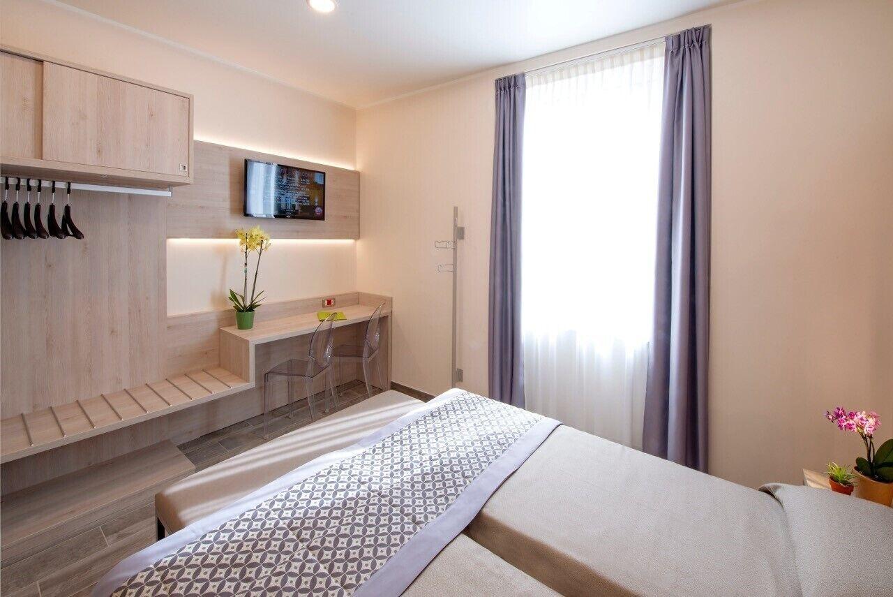 Hotel Sempione Milan Exterior photo