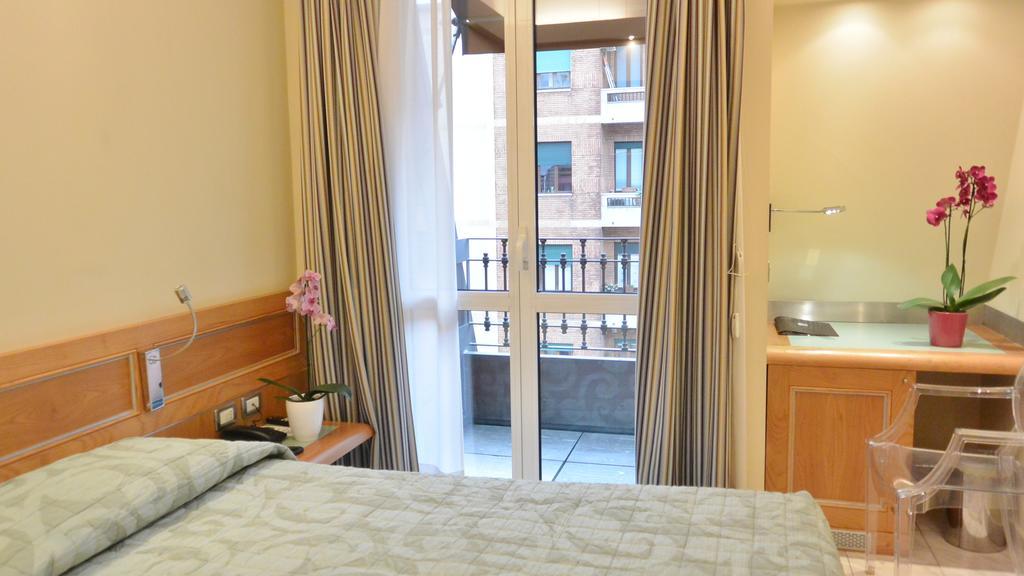 Hotel Sempione Milan Exterior photo